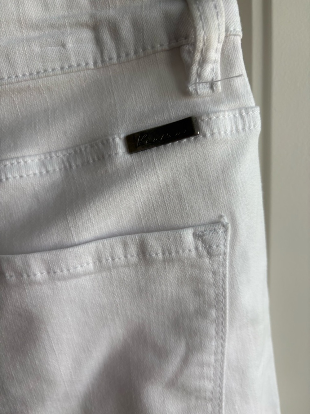 KanCan White Skinny Jeans with Frayed Hem - Picture 5 of 6